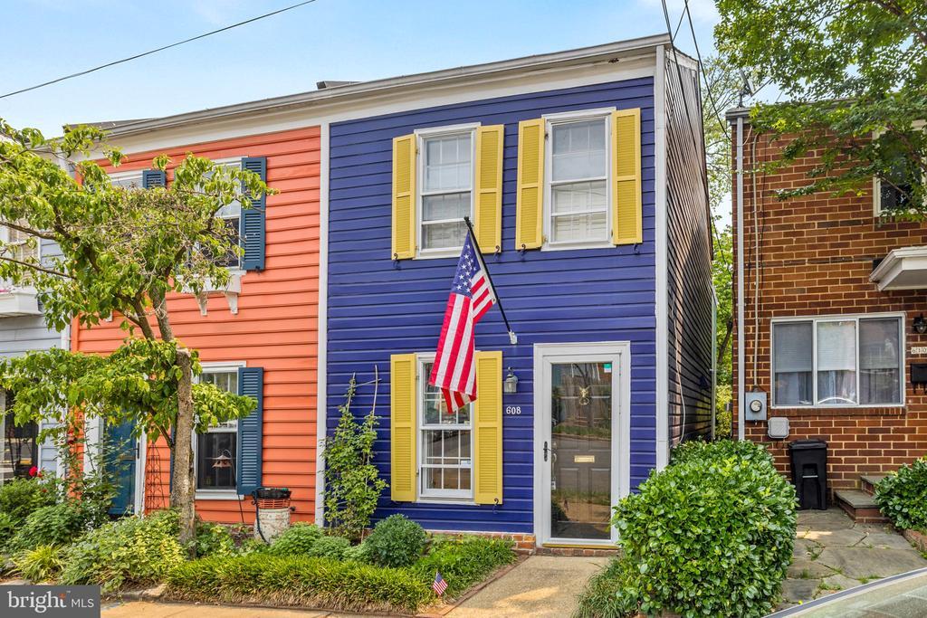 608 S Pitt St in Alexandria, VA - Building Photo
