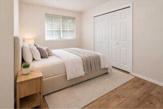 1636 SE Virginia Rd in Bend, OR - Foto de edificio - Building Photo