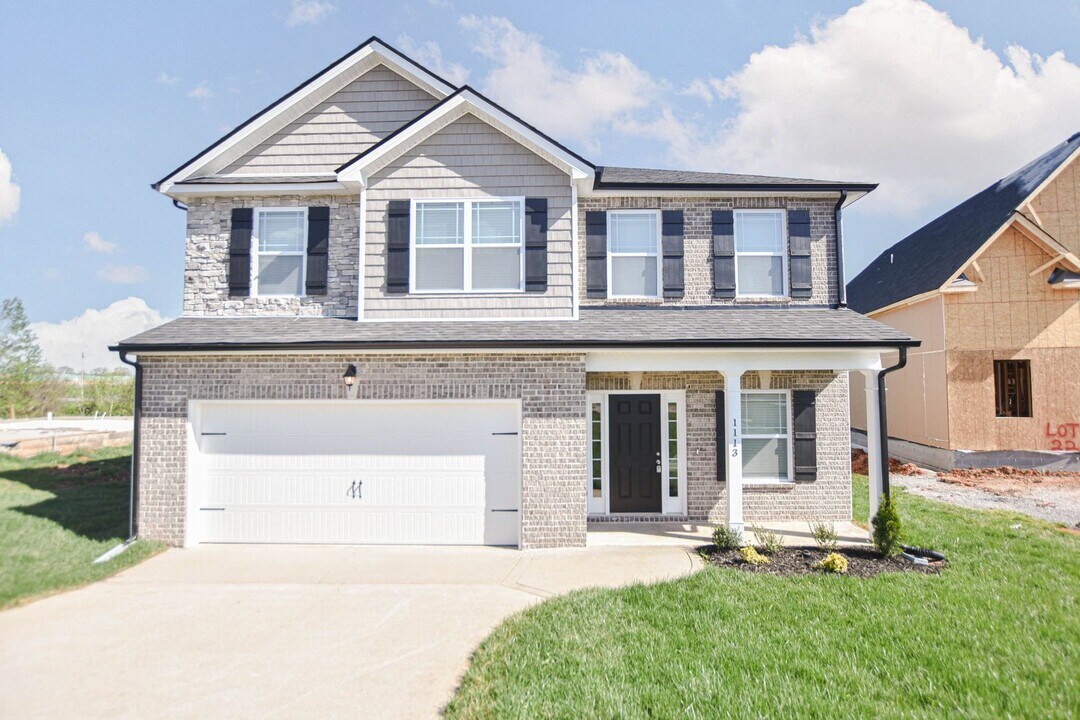 1113 Henry Pl Blvd in Clarksville, TN - Building Photo