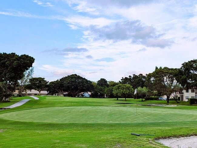 21362 Juego Cir in Boca Raton, FL - Building Photo - Building Photo