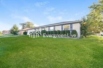 755 Ellsworth Dr in Dayton, OH - Building Photo - Building Photo