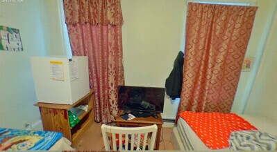 24 Everett St, Unit 1 in Boston, MA - Foto de edificio - Building Photo