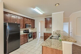 25003 Whistling Acres in San Antonio, TX - Building Photo - Building Photo