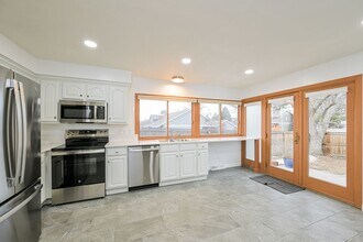 7666 S Rosemary Cir in Centennial, CO - Building Photo - Building Photo