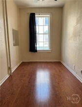 41 Whitaker St, Unit B in Savannah, GA - Building Photo - Building Photo