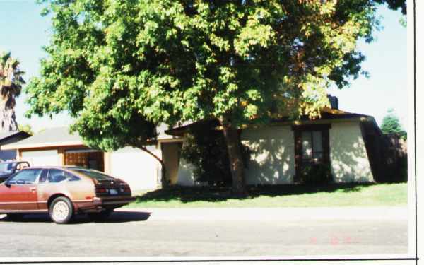 9203 Dalewood St in Stockton, CA - Foto de edificio
