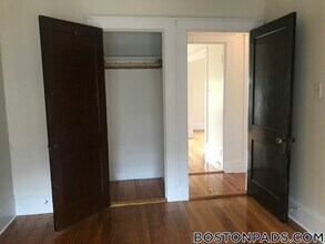 157 Summer St, Unit 9F in Somerville, MA - Foto de edificio - Building Photo