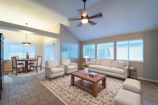 16106 Golden Sands Dr in Houston, TX - Building Photo - Building Photo