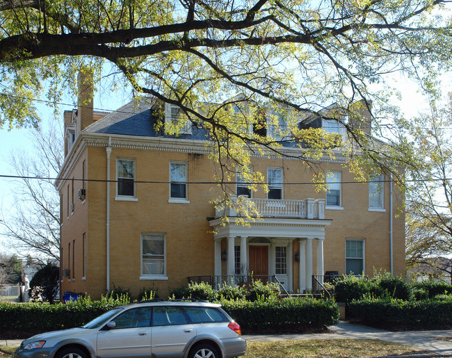 1400 Colonial Ave in Norfolk, VA - Building Photo - Building Photo