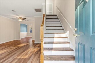 245 Winding River Dr in Sandy Springs, GA - Foto de edificio - Building Photo