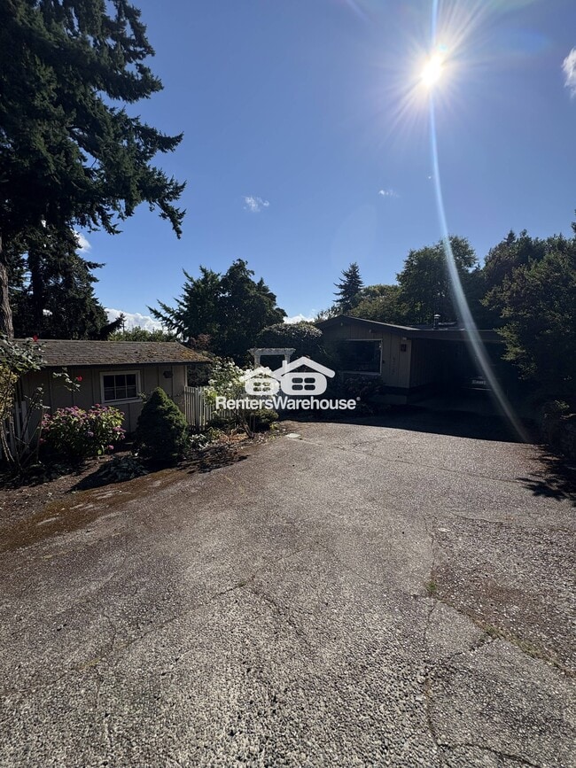 property at 7633 S 134th St