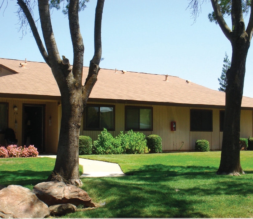 Golden Village Apartments in Lincoln, CA - Foto de edificio