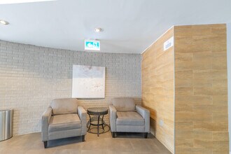 Glen Terrace Apartments in Hamilton, ON - Building Photo - Building Photo