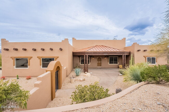 38910 N School House Rd in Cave Creek, AZ - Building Photo - Building Photo