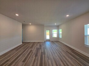 8057 Fir Tree Dr in Milton, FL - Building Photo - Building Photo