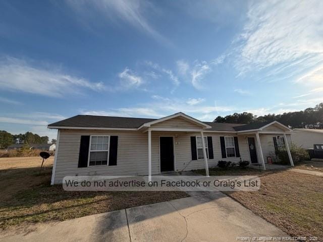 189 Bahia Ln in Raeford, NC - Foto de edificio