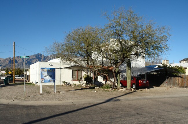 3350 N Chapel Blvd in Tucson, AZ - Building Photo - Building Photo