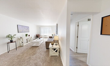 517 E Division St in Fond du Lac, WI - Building Photo - Building Photo