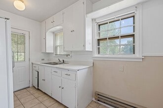 311 W Chubbuck Rd in Pocatello, ID - Foto de edificio - Building Photo