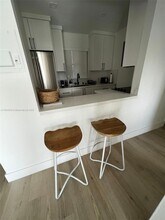 221 Meridian Ave in Miami Beach, FL - Building Photo - Building Photo