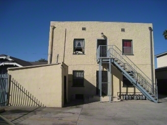 326 W Palm St in Compton, CA - Building Photo - Building Photo