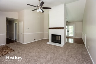 8304 Lacewood Pl in Charlotte, NC - Foto de edificio - Building Photo