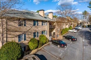 Les Concordes Apartments in Atlanta, GA - Building Photo