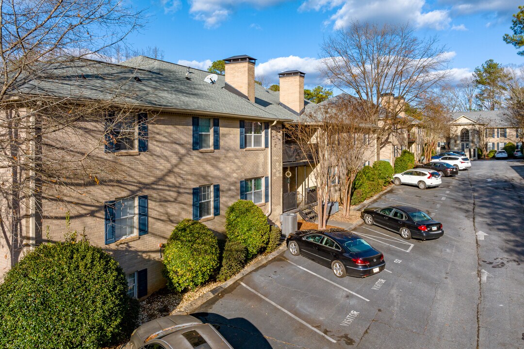 Les Concordes Apartments in Atlanta, GA - Building Photo