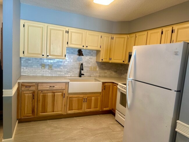 35 Cortland Pl in Ansonia, CT - Building Photo - Building Photo