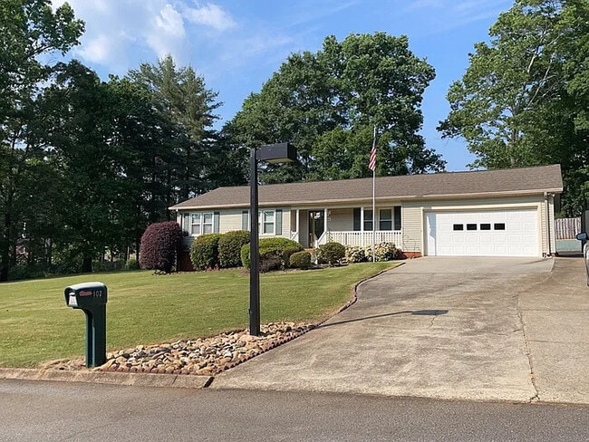 property at 102 Woodhaven Ct