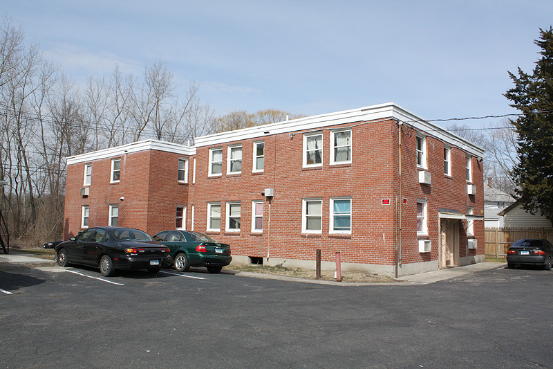 133 Prospect St in East Hartford, CT - Building Photo