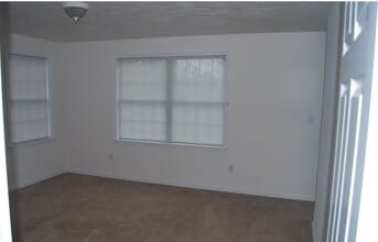 6 Messenger St in Plainville, MA - Building Photo - Interior Photo