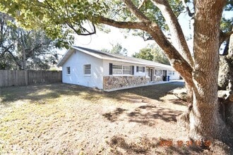 1134 SE 2nd St in Crystal River, FL - Building Photo - Building Photo