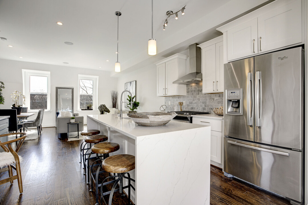 1366 F St NE, Unit 1366 F Street in Washington, DC - Foto de edificio
