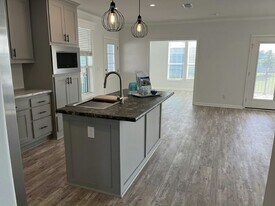 7812 Cameo Ln in Ellenton, FL - Building Photo