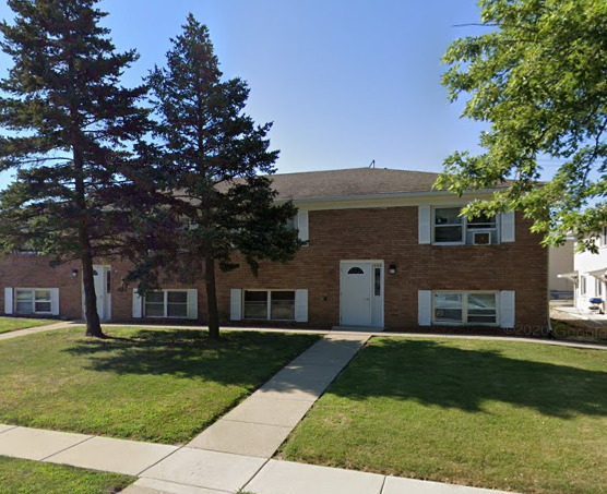 Riley Place Apartments in Bloomington, IL - Foto de edificio