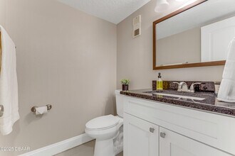 935 N Halifax Ave in Daytona Beach, FL - Building Photo - Building Photo