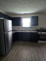 1413 E 38th St in Erie, PA - Building Photo