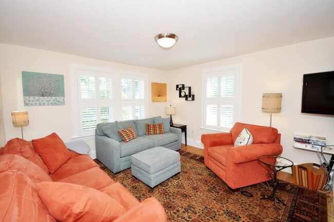 150 Hubbard St in Concord, MA - Building Photo - Building Photo