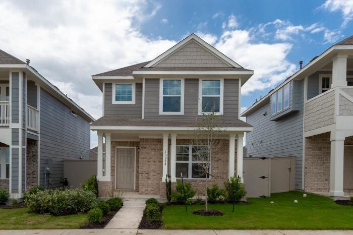 18014 Lungo St in Pflugerville, TX - Foto de edificio