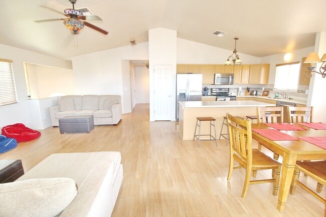 674 Malimali St in Kihei, HI - Building Photo - Building Photo