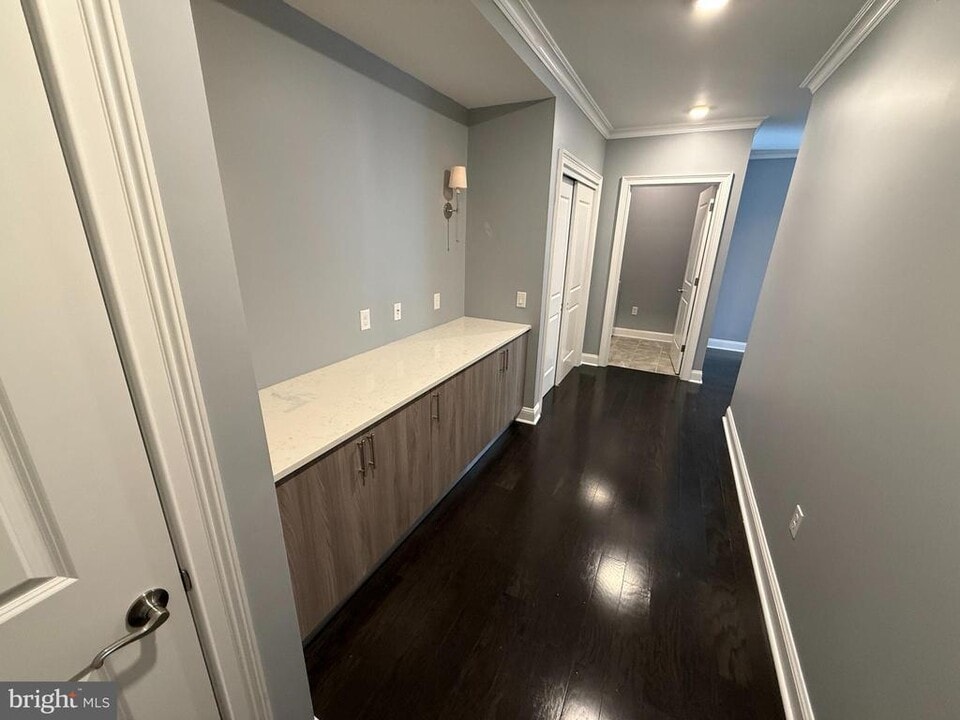 200 N Sycamore St in Newtown, PA - Building Photo