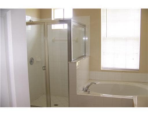 2474 SE Perugia St in Port St. Lucie, FL - Building Photo - Building Photo