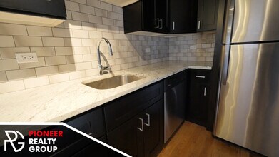 2207 W Eastwood Ave, Unit 2207-2N in Chicago, IL - Building Photo - Building Photo