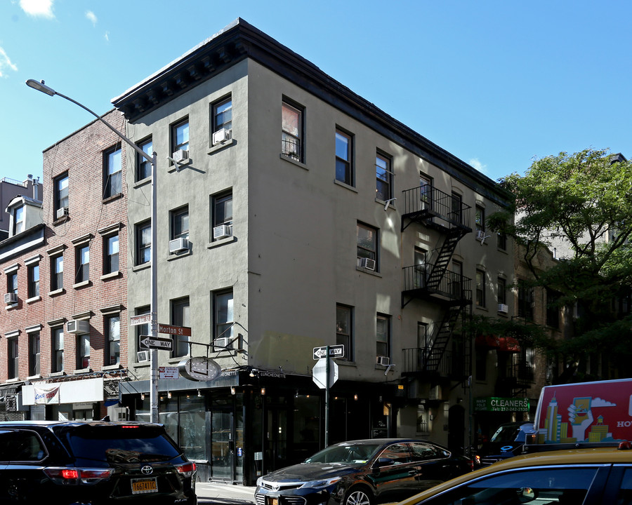 270 Bleecker St in New York, NY - Foto de edificio