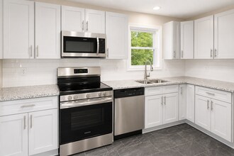 2707 Little River Dr in Hillsborough, NC - Building Photo - Building Photo