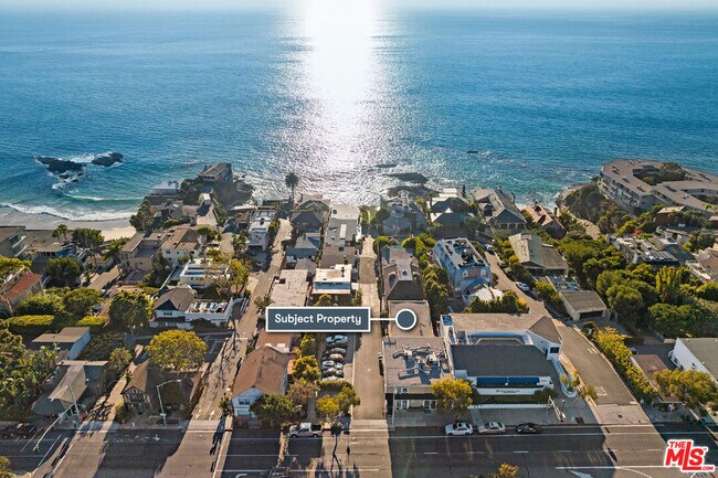 31671 Seacove Dr, Unit C in Laguna Beach, CA - Building Photo - Building Photo