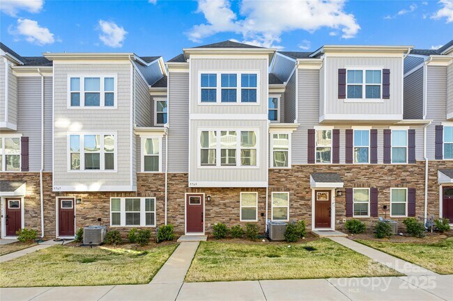 property at 9769 Oaklawn Blvd NW