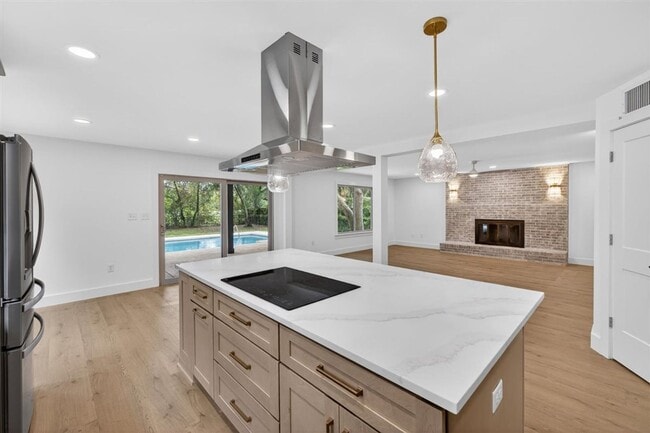 property at 234 Country Club Rd