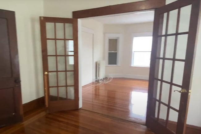 124 Hillside Rd, Unit 2 in Watertown, MA - Building Photo - Building Photo